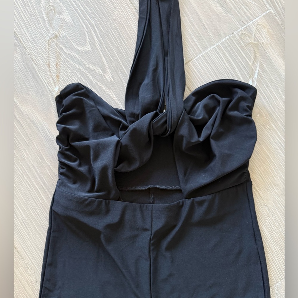 Cute jump suit Medium